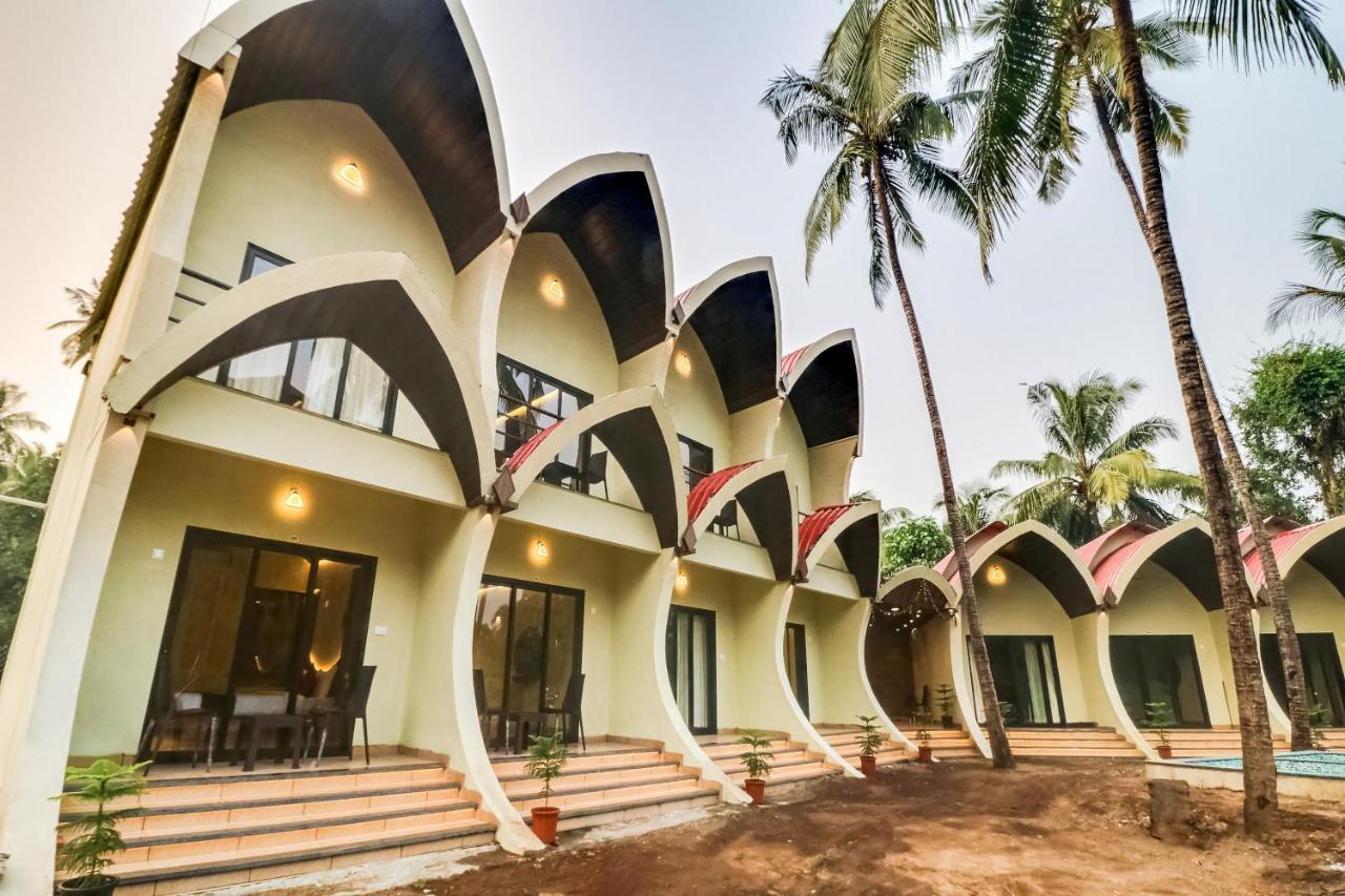 Collection O 47512 Eleven Petals Resort Alibag Bagian luar foto