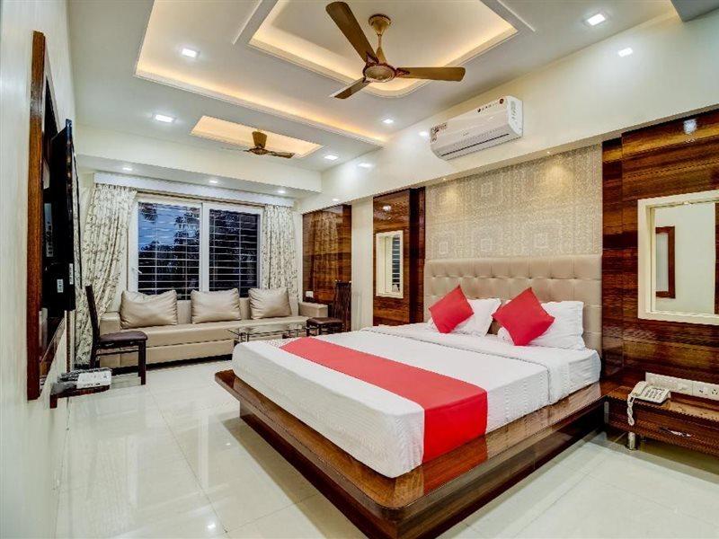 Collection O 47512 Eleven Petals Resort Alibag Bagian luar foto
