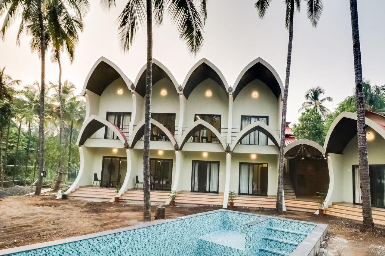Collection O 47512 Eleven Petals Resort Alibag Bagian luar foto